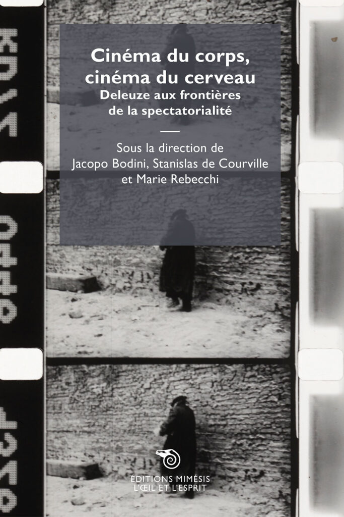 C’est d’abord à l’aune de la distinction opérée dans L’Image-temps entre « cinéma du corps » et « cinéma du cerveau » que cet ouvrage collectif interroge la pensée deleuzienne du septième art et des images en mouvement. Mais également en la confrontant à la phénoménologie, via la figure de Merleau-Ponty, et son affirmation de la présence irréfragable du corps dans sa considération de l’image filmique, tout comme à d’autres figures et courants de pensée qui ont pu influencer Deleuze quant à sa conception du cerveau et de la tacite spectatorialité aux frontières diffuses qu’elle implique. Les contributions ici recueillies proposent des discussions, reprises ou prolongements, mais aussi des critiques, voire des refus, de la taxinomie de Gilles Deleuze, et plus largement de sa philosophie, notamment par l’appréhension d’œuvres filmiques extérieures à L’Image-mouvement et à L’Image-temps, manière de la remobiliser en se saisissant de son ouverture déclarée.